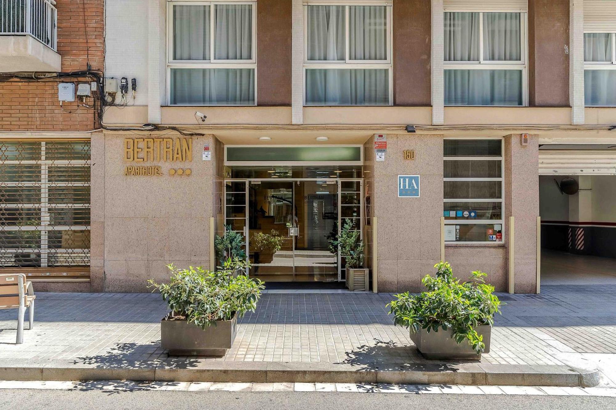 Aparthotel Bertran — Fotos 3